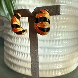 KJL Kenneth Jay Lane Gold Tone Tiger Enamel Hoop Earrings